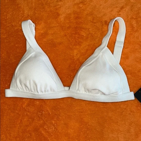 Gianni Bini Classic White Bikini Set - Picture 2 of 8